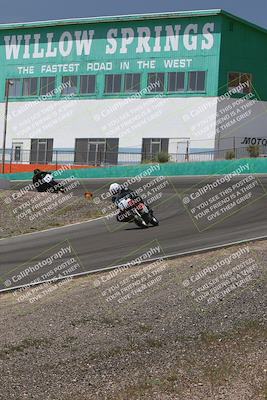 media/Apr-20-2025-AHRMA (Sun) [[393a79c373]]/Race/Group 4/Turn 4b/